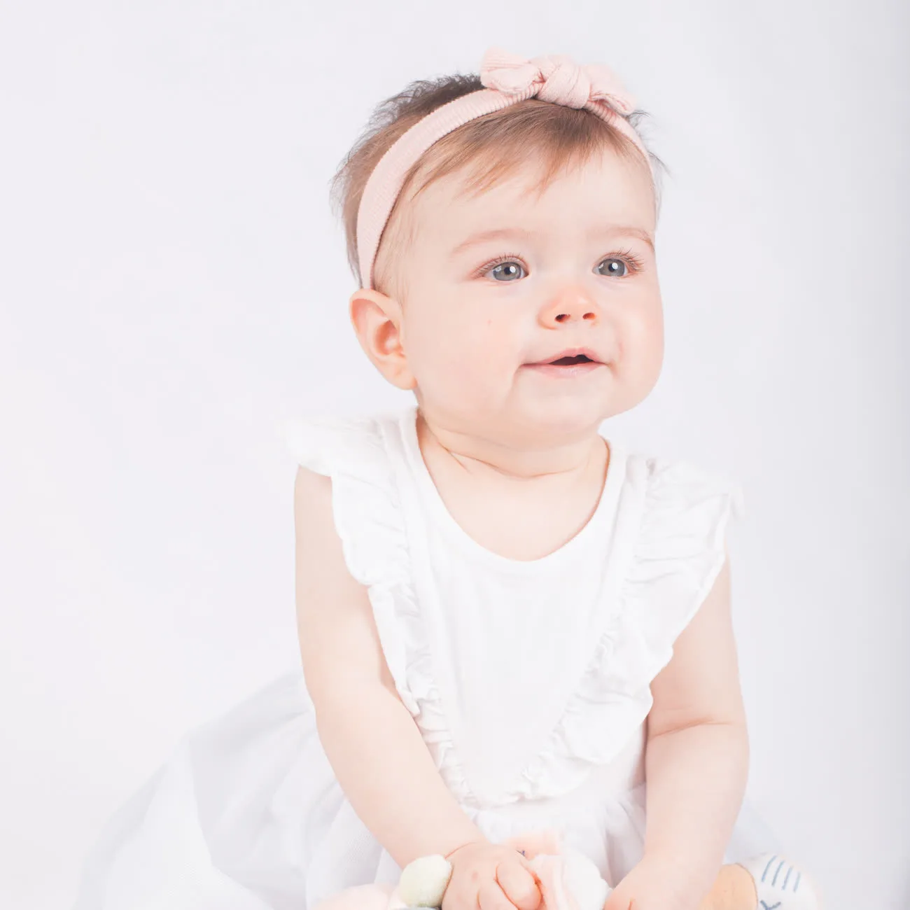 Séance photo bébé en studio — Amour et Lumière